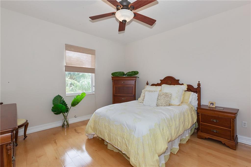 Tarpon River - Residential