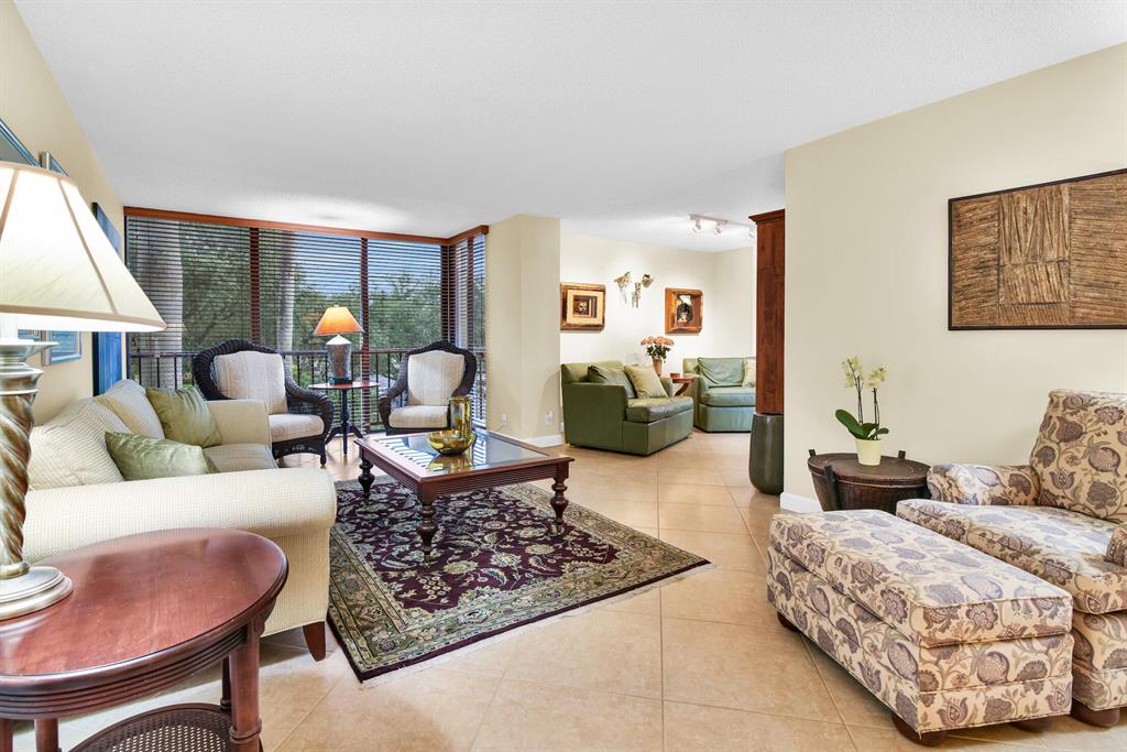 LAKEWOOD MIDRISE - Residential