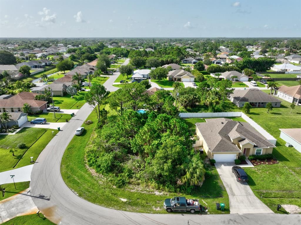 Photo of 1008 SW Ingrassina Avenue, Port Saint Lucie, FL 34953 (MLS # R10818767)