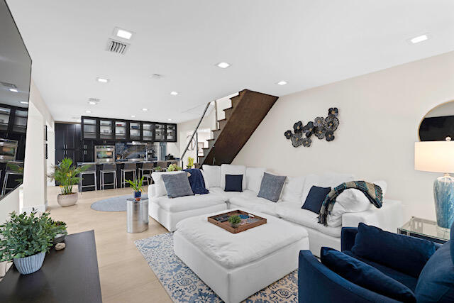 LEWIS SHORE ESTATES 3 - Residential