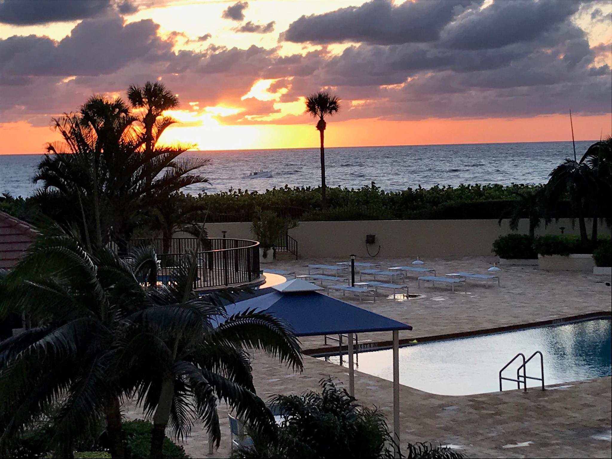 OCEAN TRAIL COND II DECL - Residential Lease