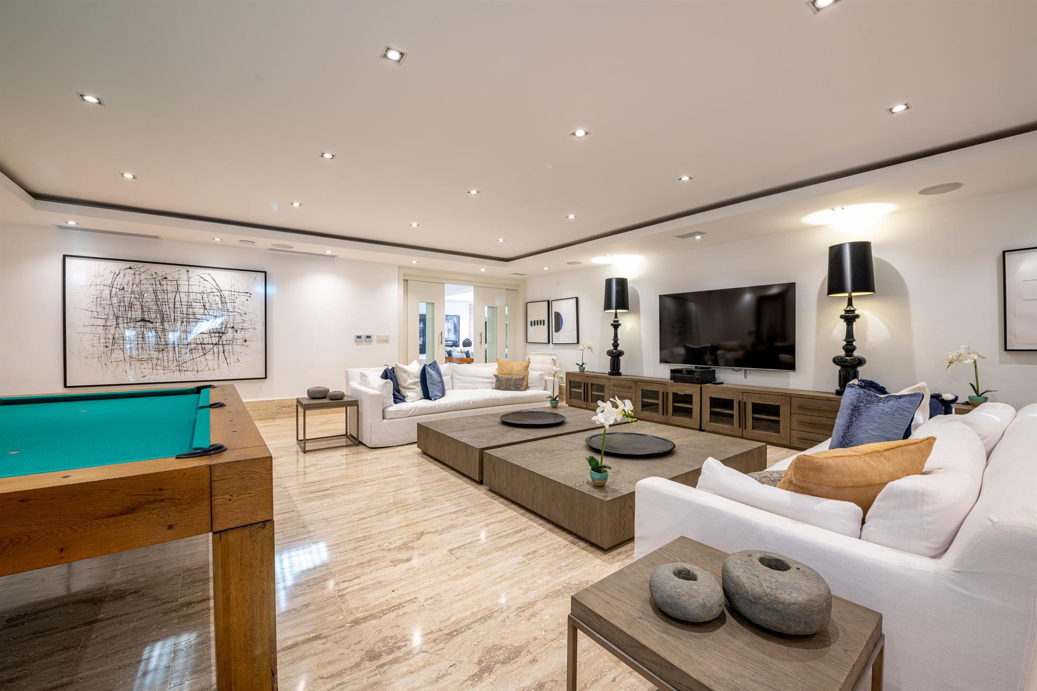 Punta Aguila, Casa de Cam - Residential