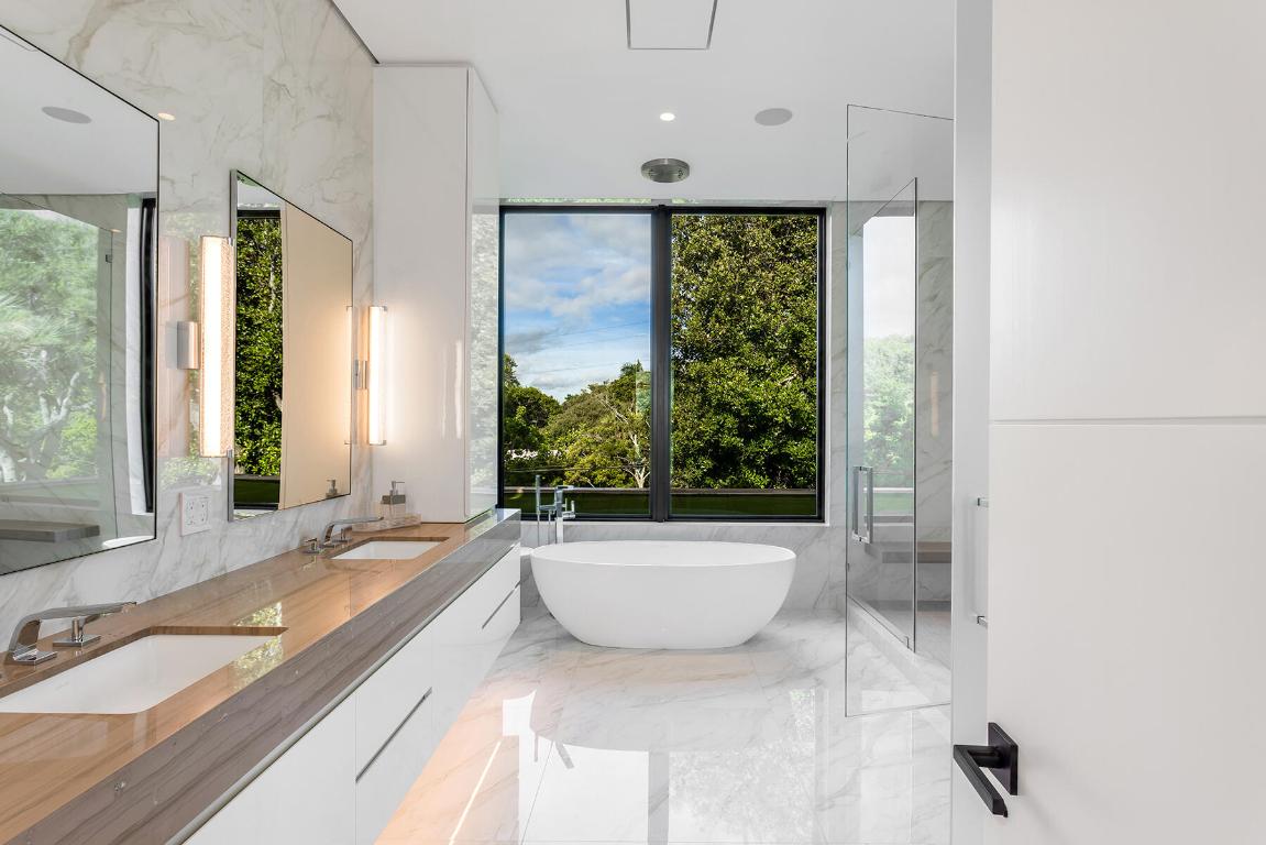 OCEAN PARK H W ROBBINS ADD IN - Residential