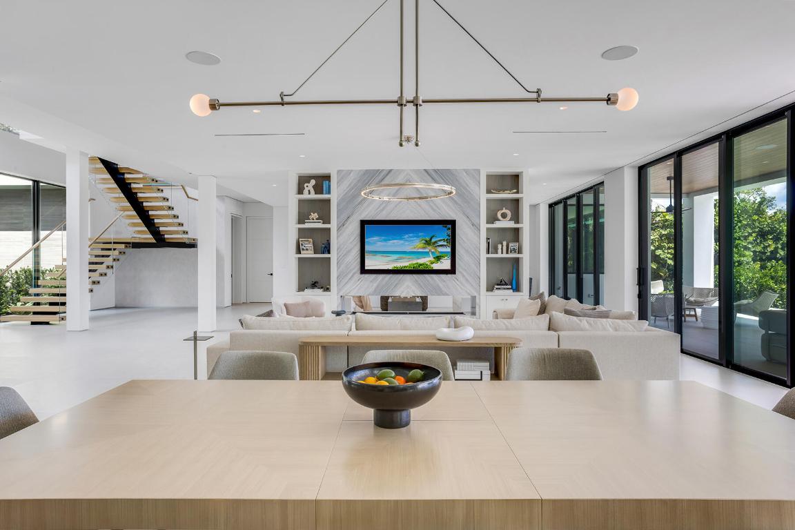 OCEAN PARK H W ROBBINS ADD IN - Residential