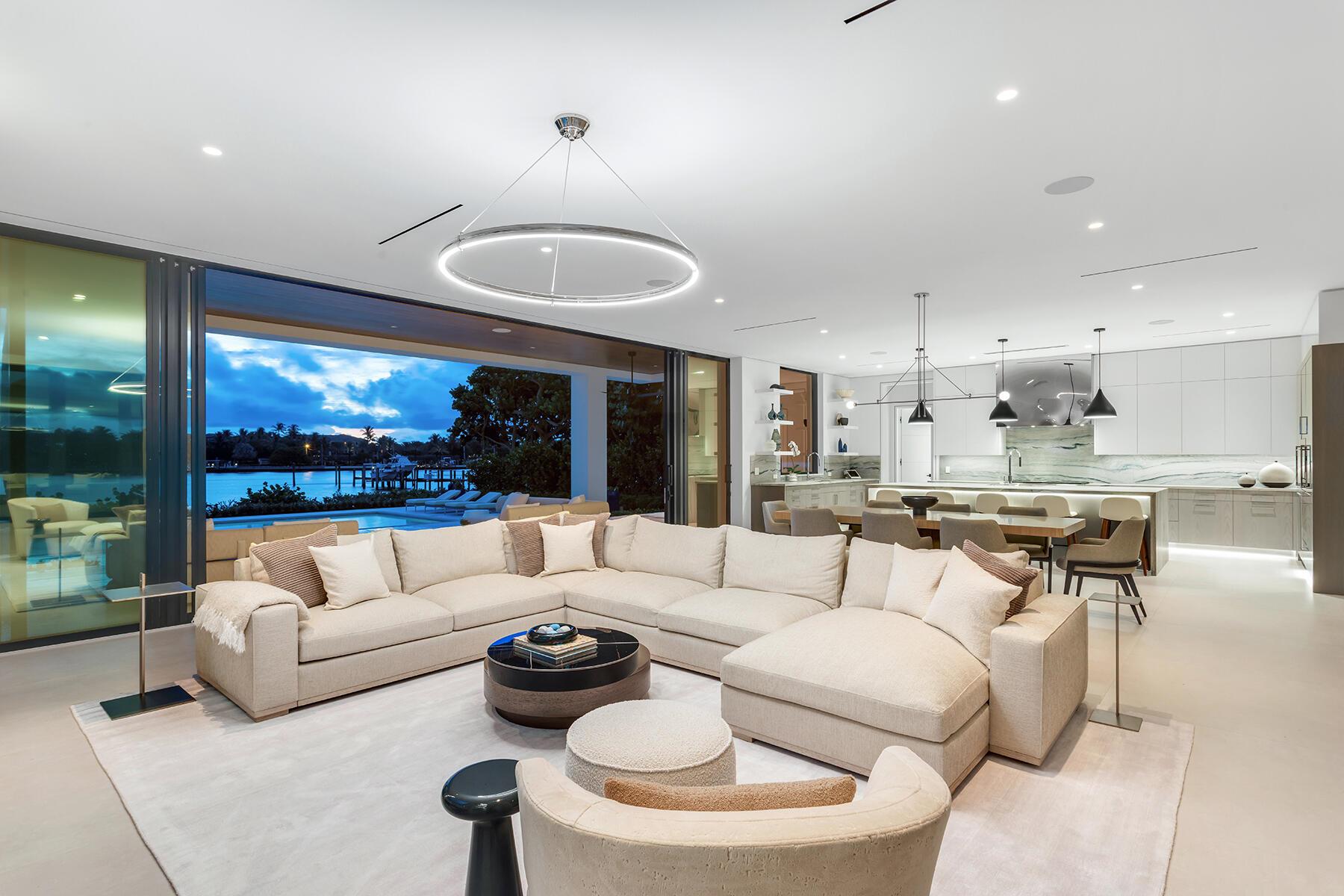 OCEAN PARK H W ROBBINS AD - Residential