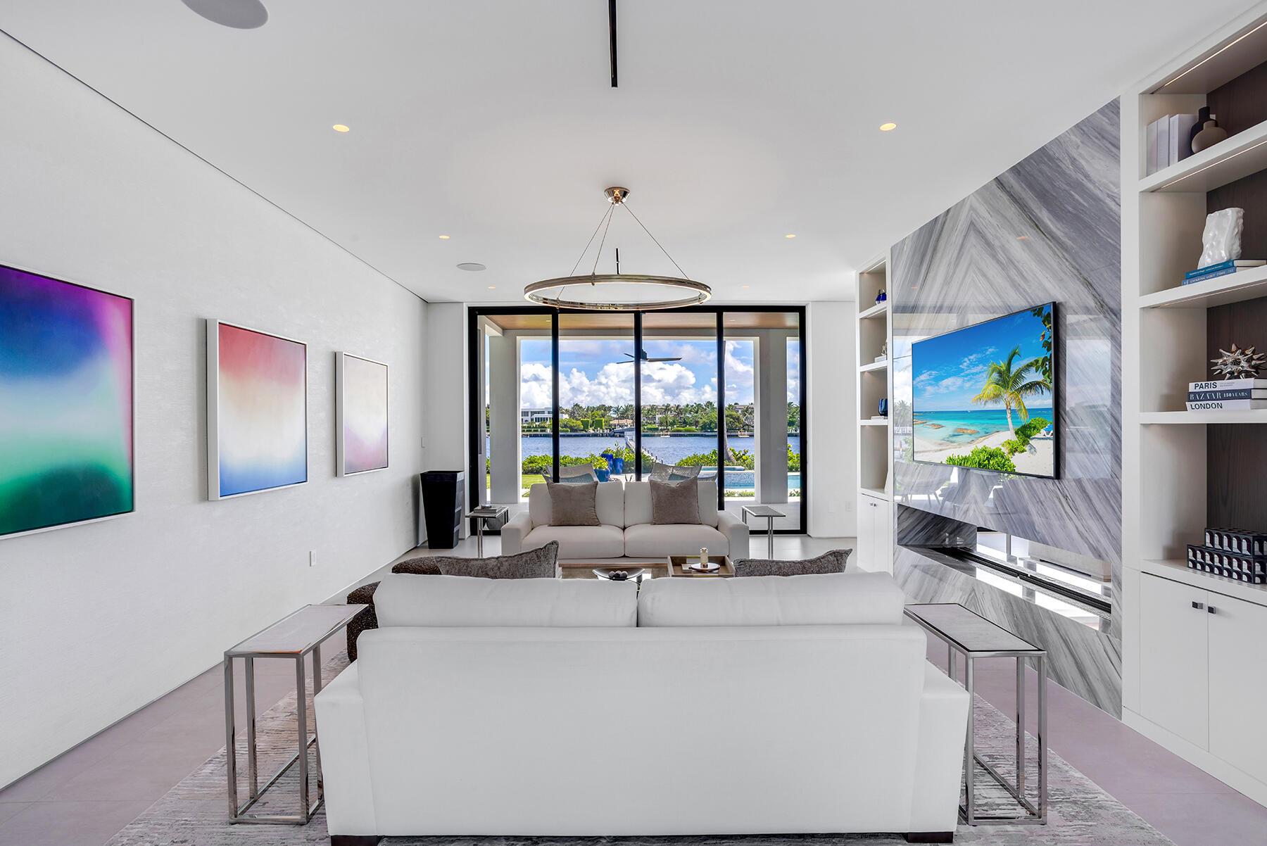 OCEAN PARK H W ROBBINS AD - Residential