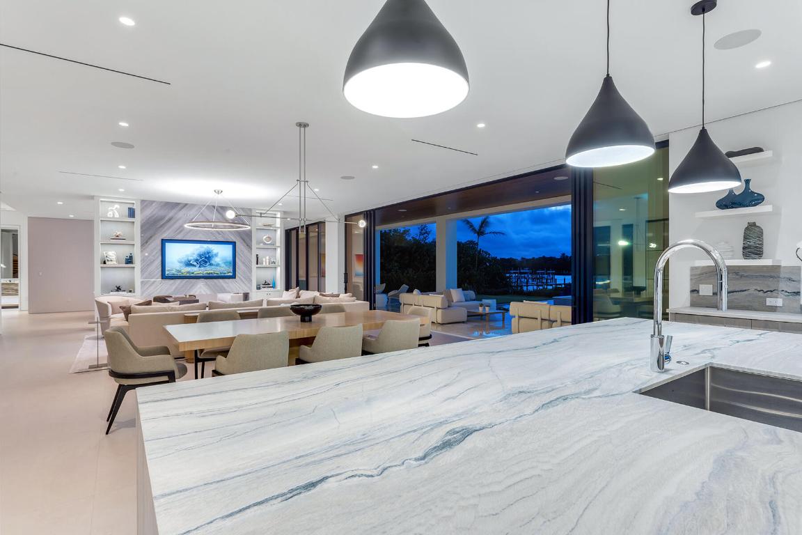 OCEAN PARK H W ROBBINS ADD IN - Residential