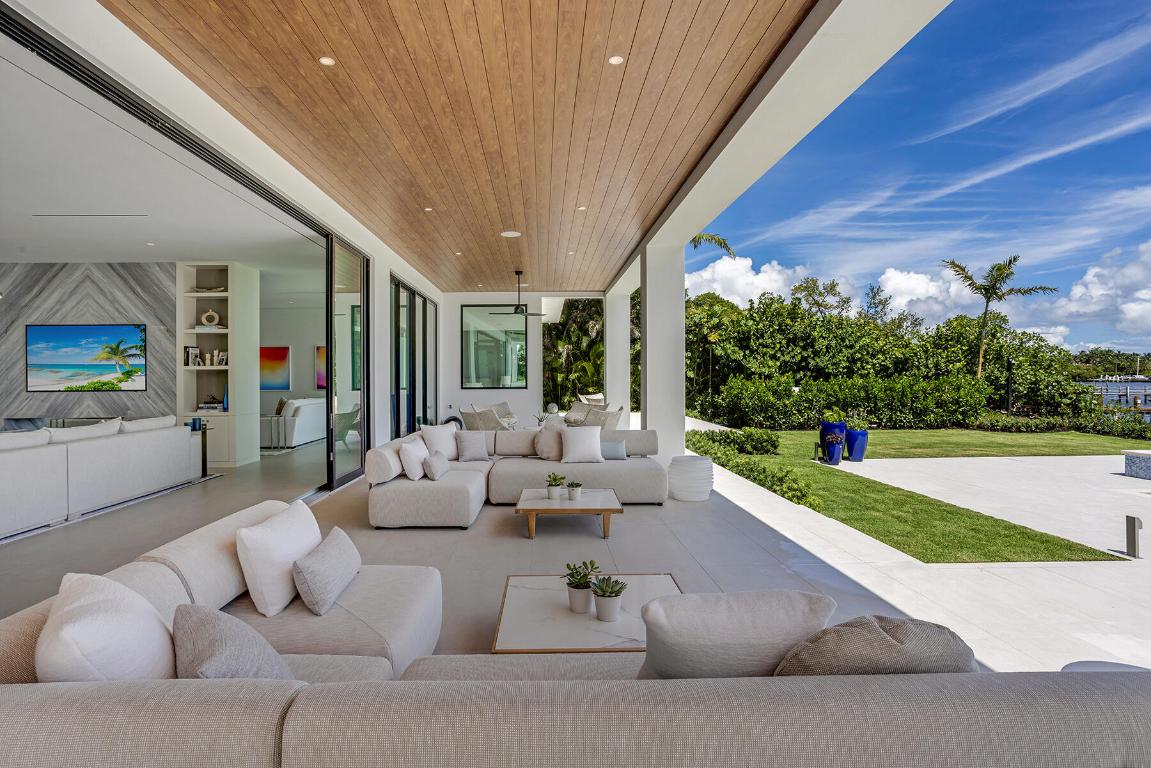 OCEAN PARK H W ROBBINS ADD IN - Residential