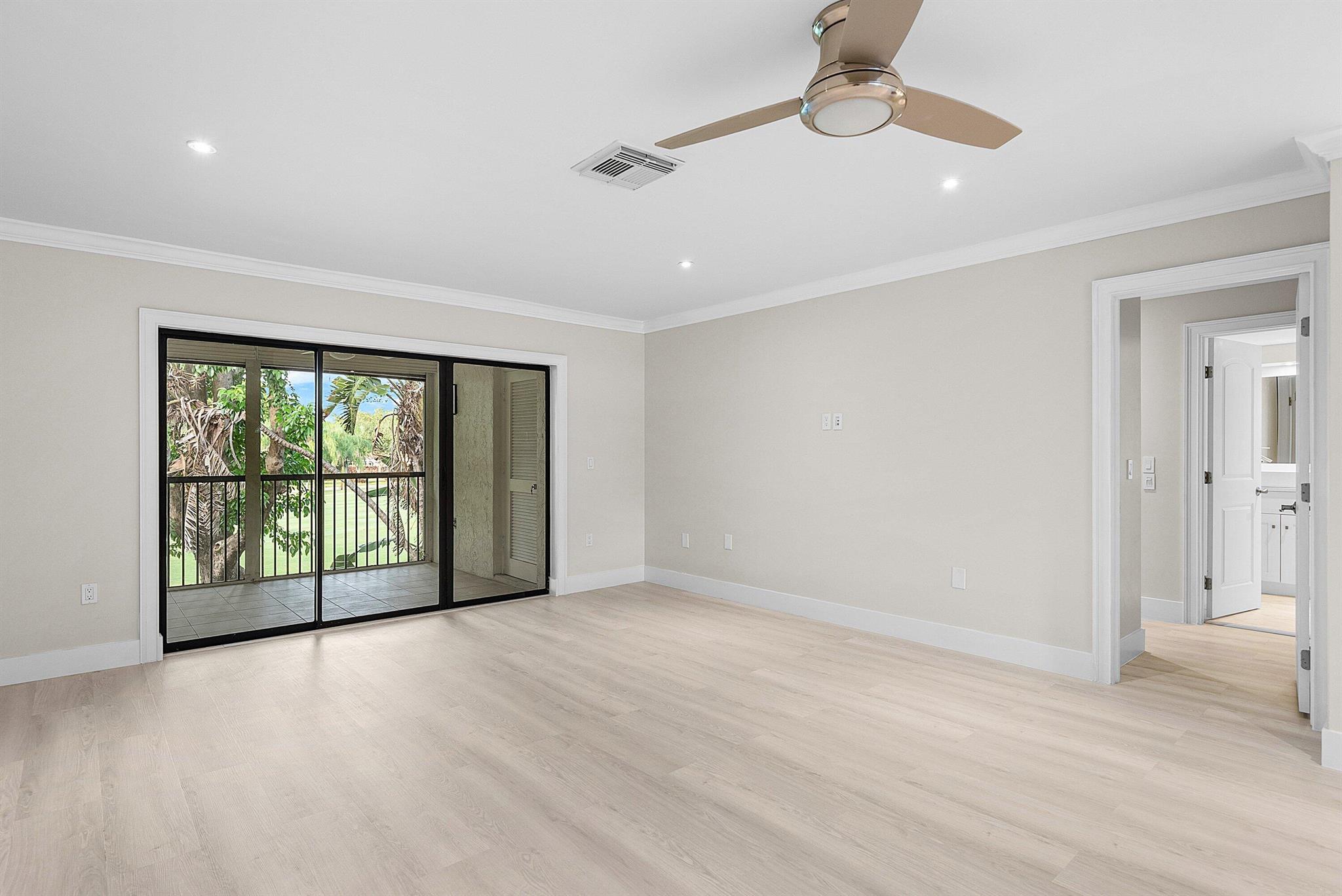 STRATFORD AT HUNTERS RUN - Residential