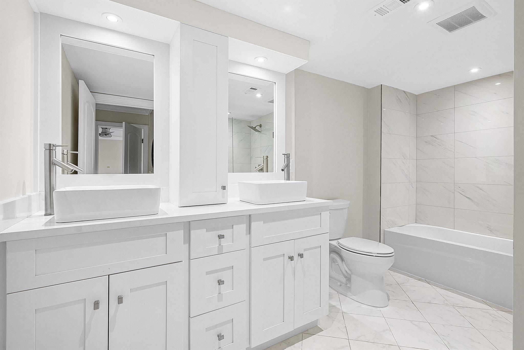 STRATFORD AT HUNTERS RUN - Residential