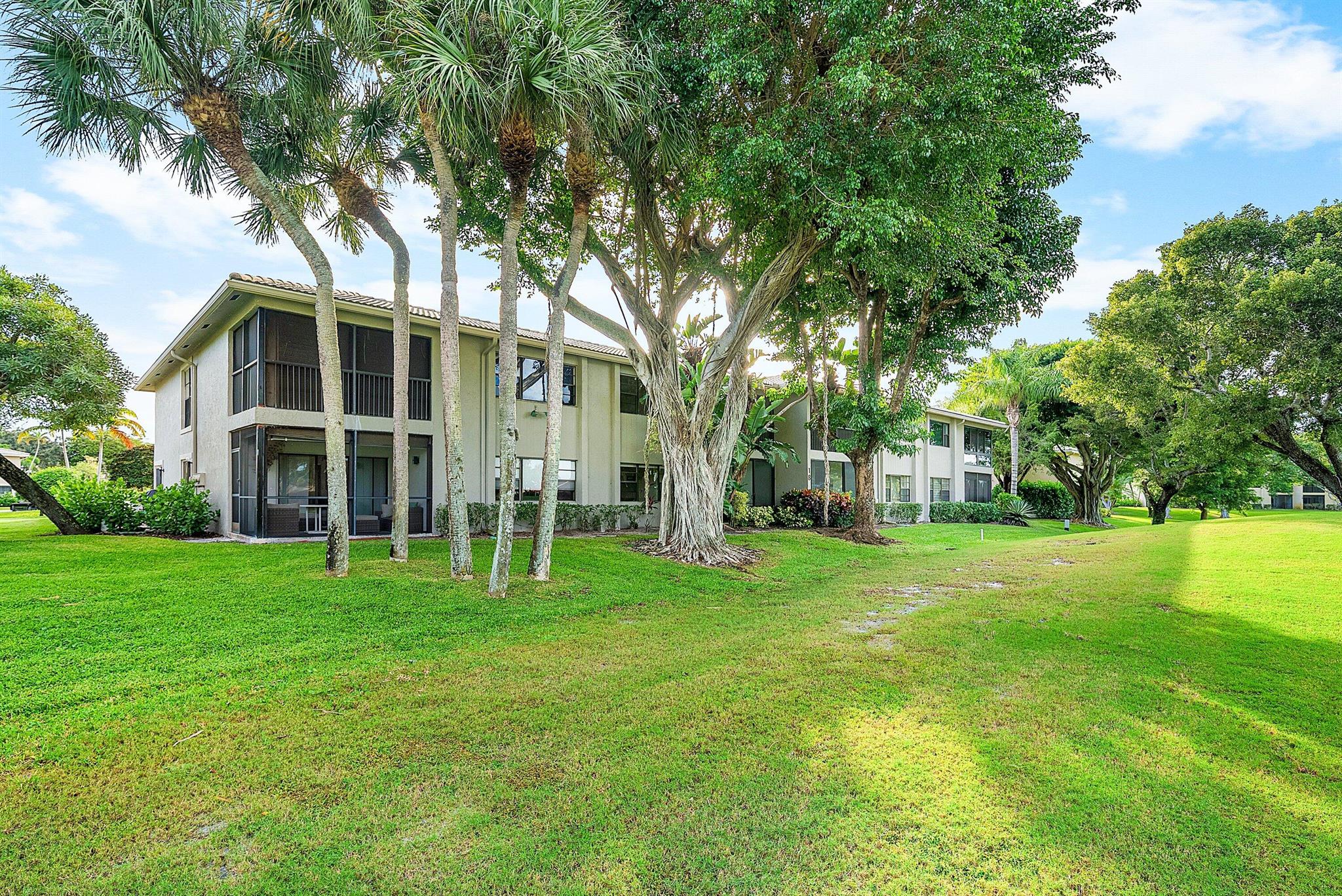 STRATFORD AT HUNTERS RUN - Residential