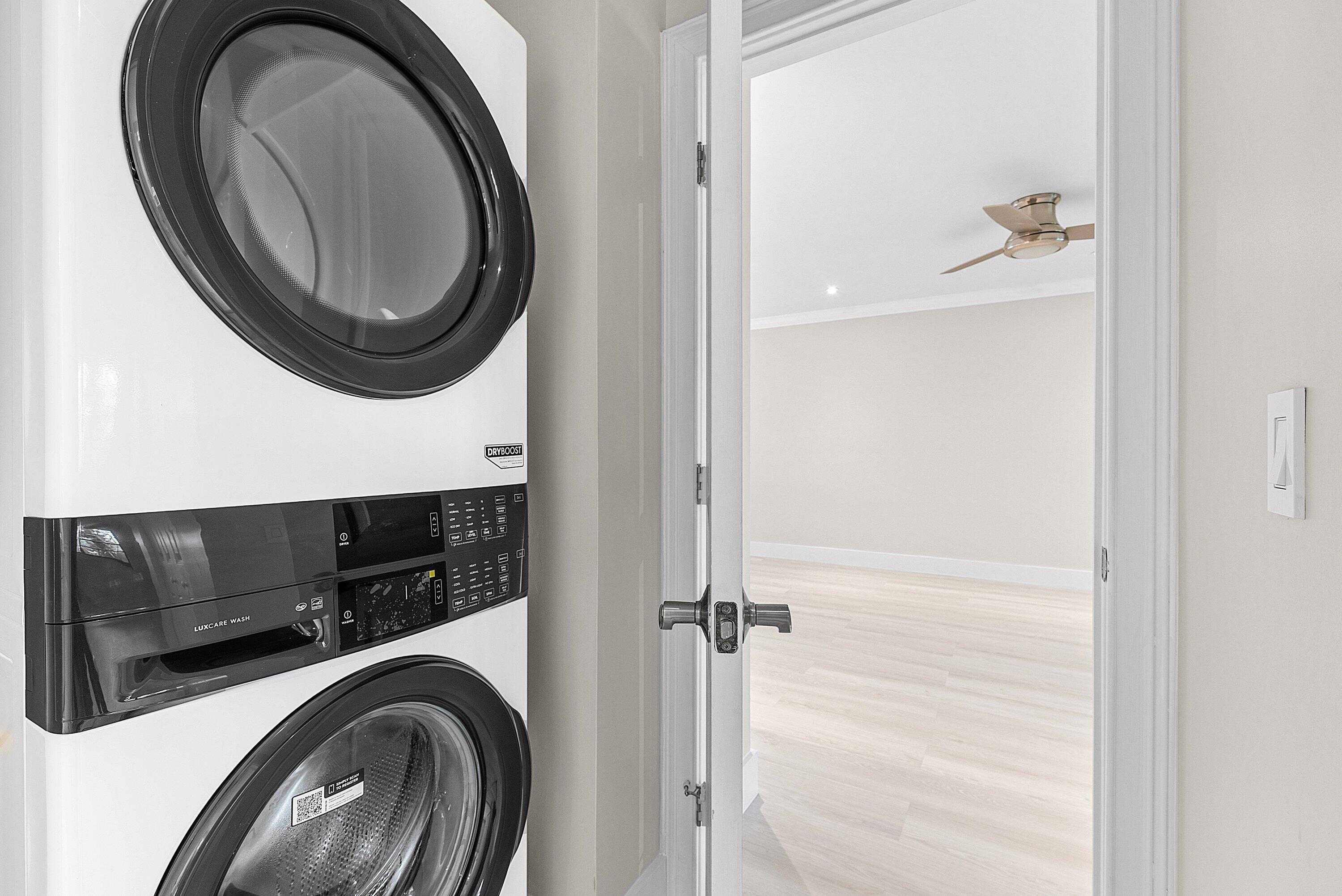 STRATFORD AT HUNTERS RUN CONDO - Residential