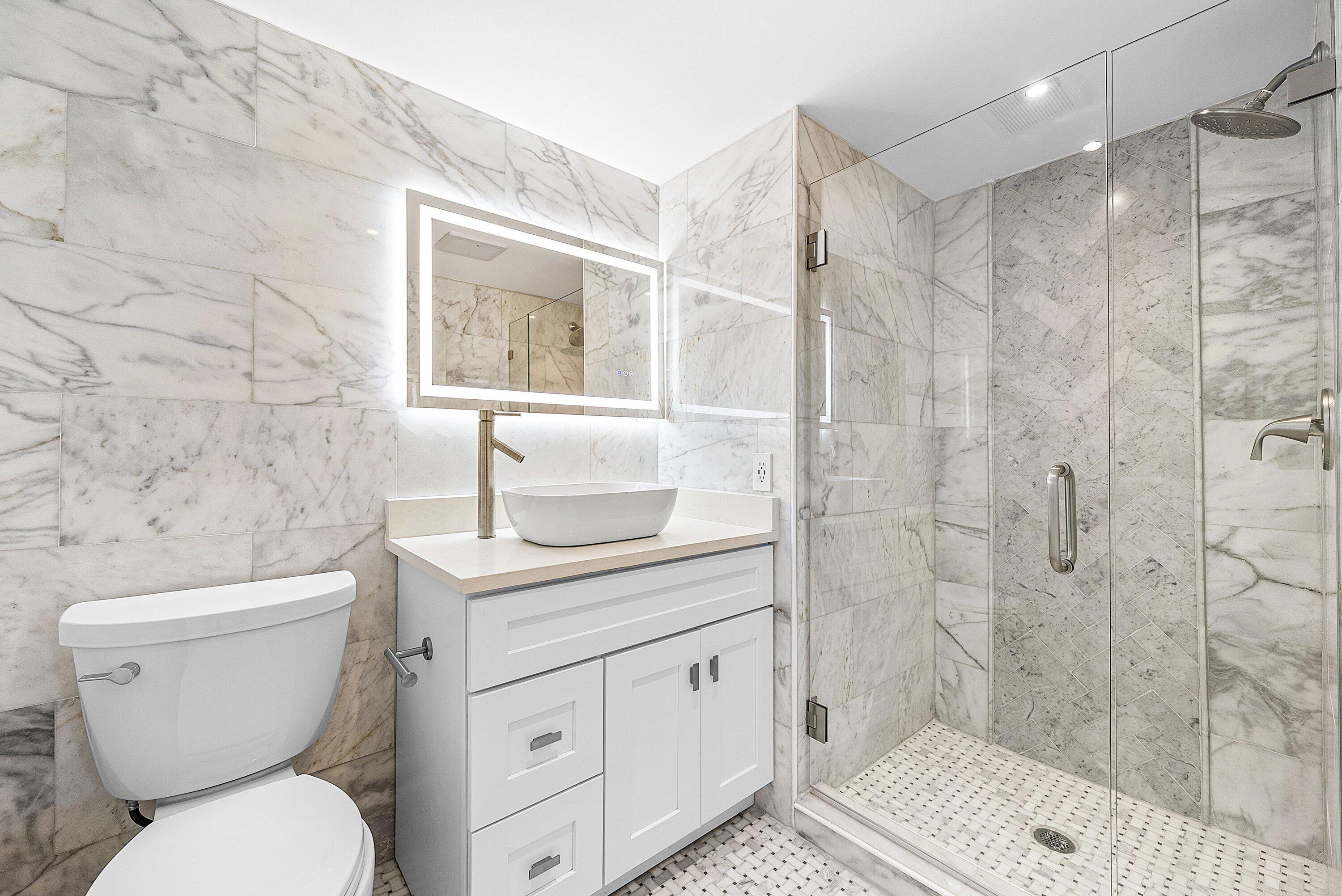 STRATFORD AT HUNTERS RUN CONDO - Residential