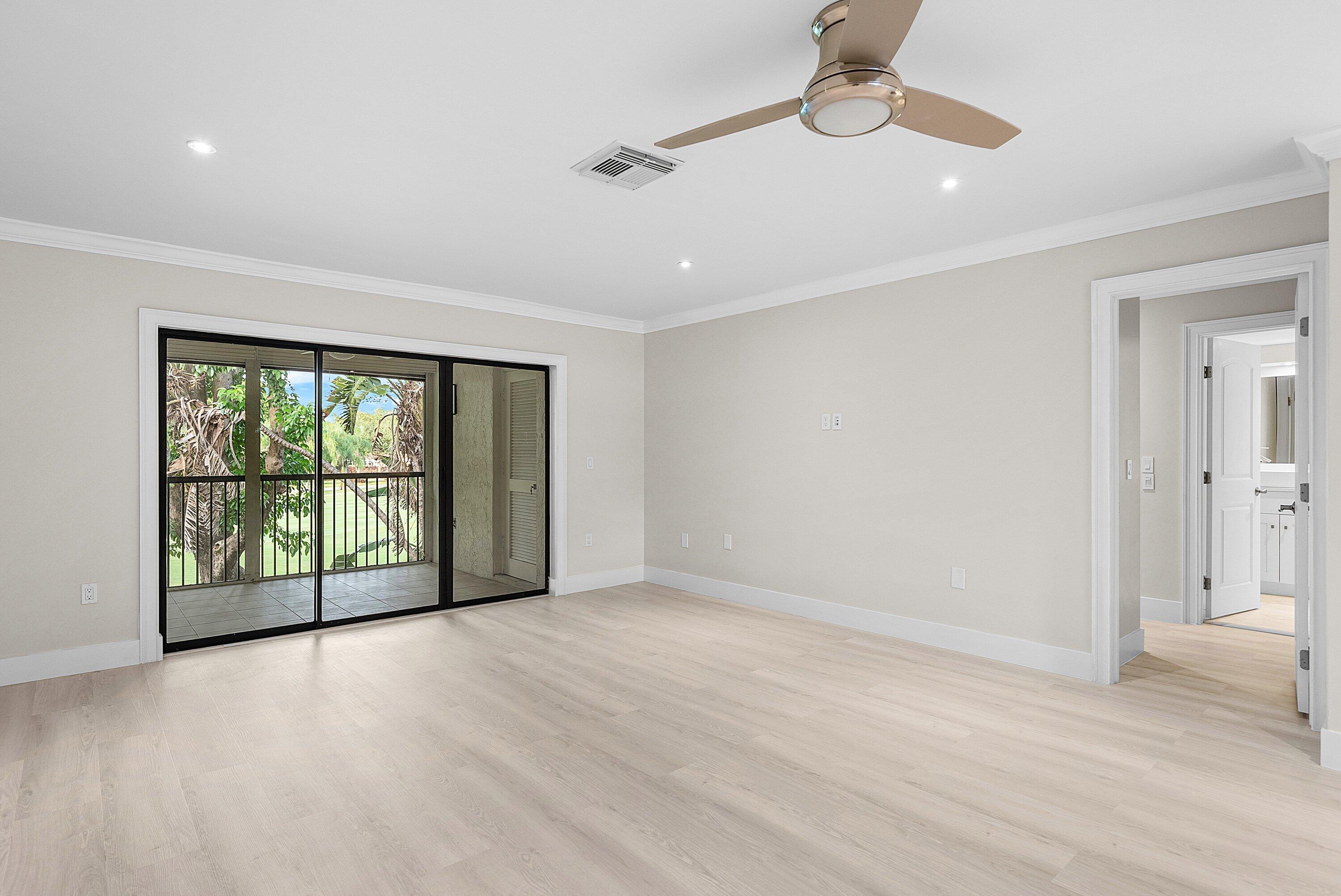 STRATFORD AT HUNTERS RUN CONDO - Residential