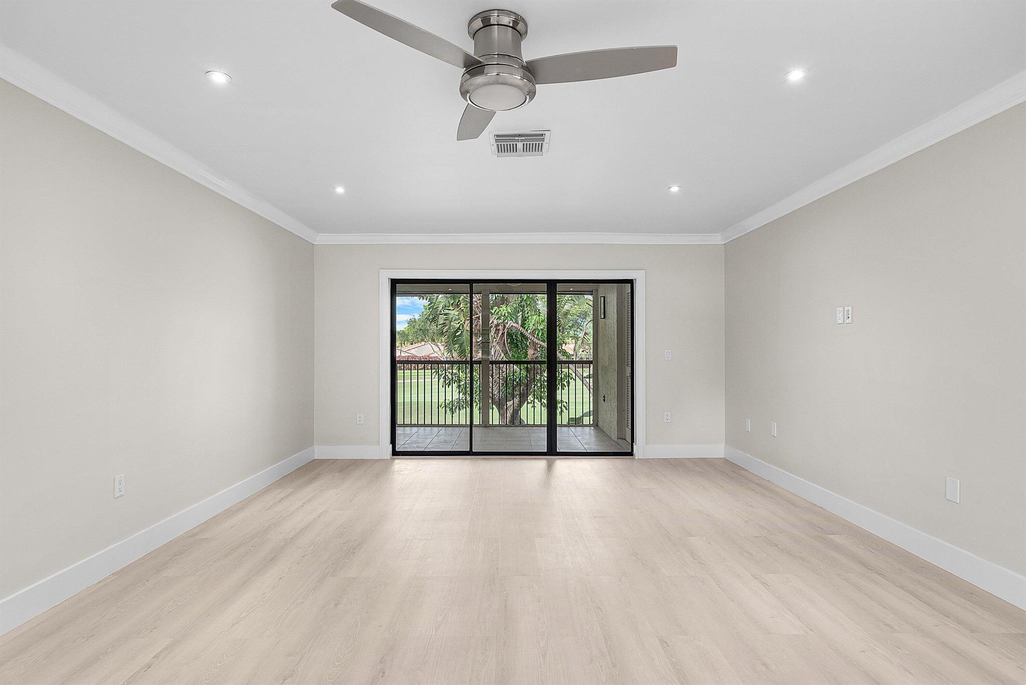 STRATFORD AT HUNTERS RUN - Residential