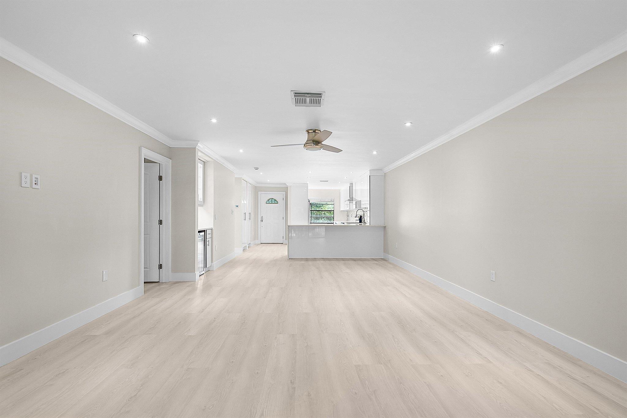 STRATFORD AT HUNTERS RUN - Residential