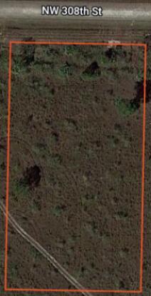 Rural living in Okeechobee on 1.25 acre lot. Future land use: Rural Activity Center. Perfect for residential development, neighborhood commercial, light industrial and agricultural uses.