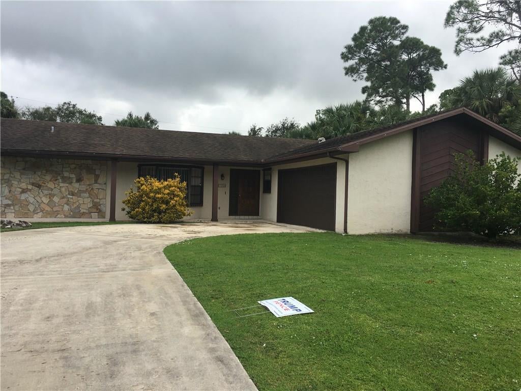 Photo of 8207 Coquina Avenue, Fort Pierce, FL 34951 (MLS # R10672132)
