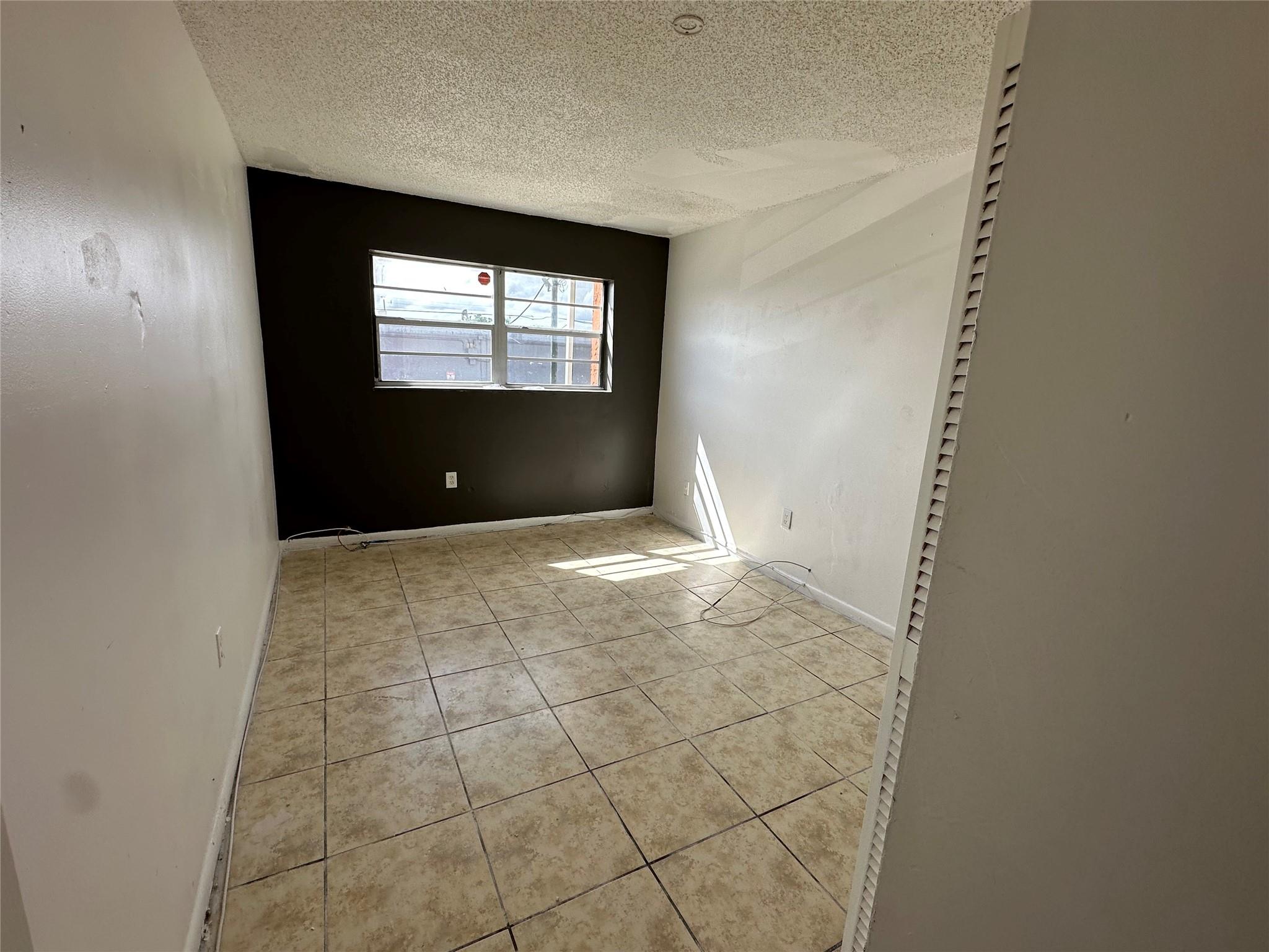 Sunset Hills I Condo - Residential Lease