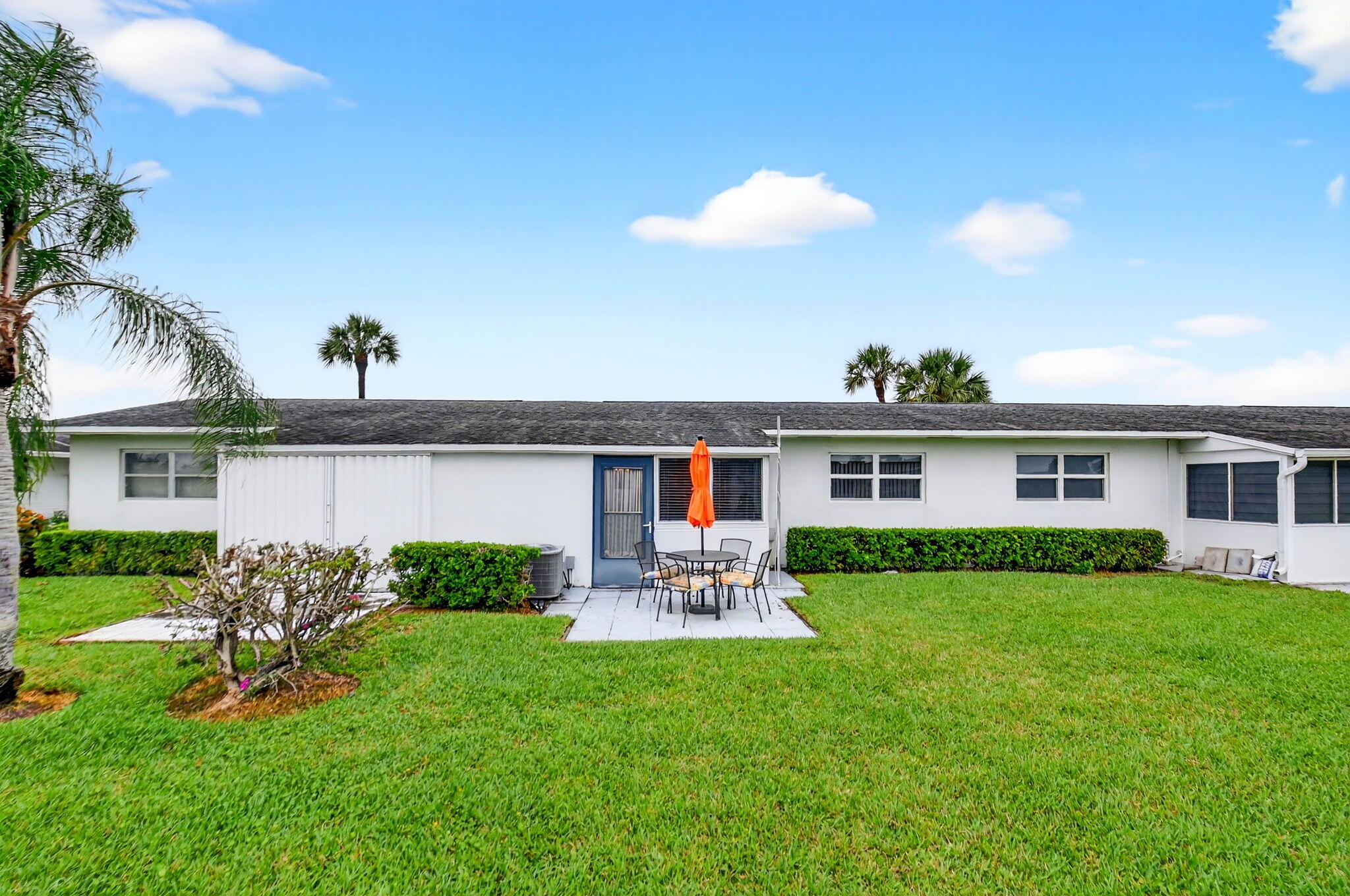 CRESTHAVEN VILLAS 29 CONDO - Residential