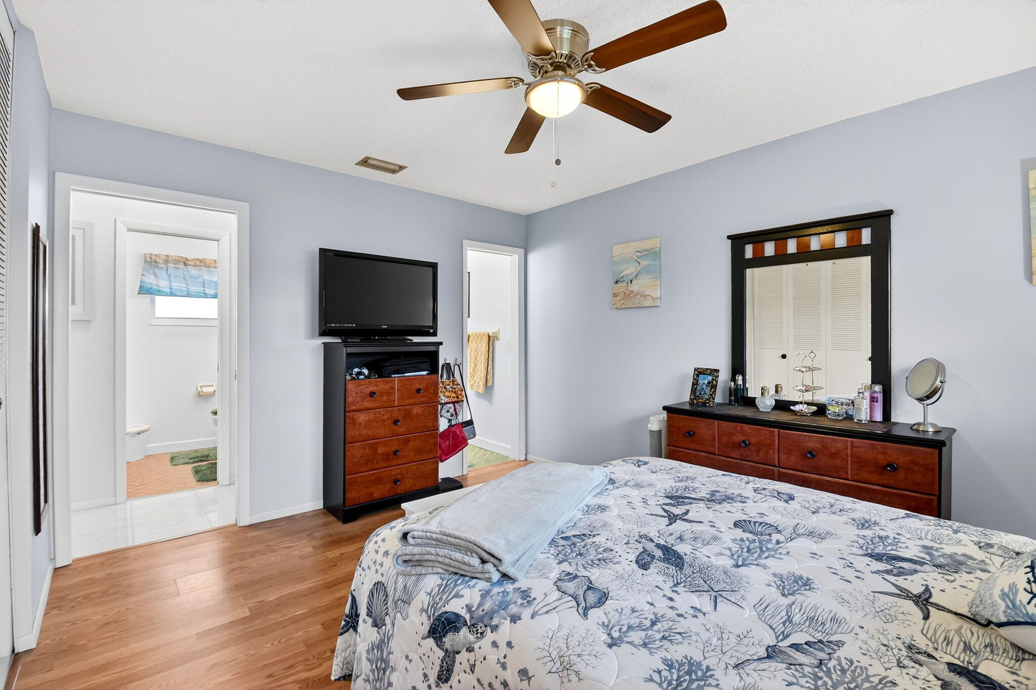 CRESTHAVEN VILLAS 29 CONDO - Residential