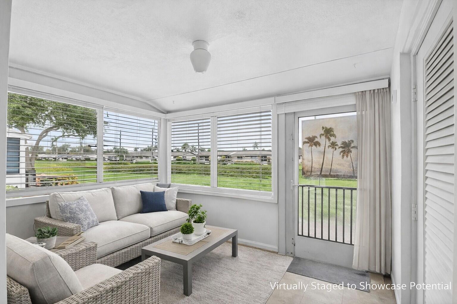 CRESTHAVEN VILLAS 29 CONDO - Residential