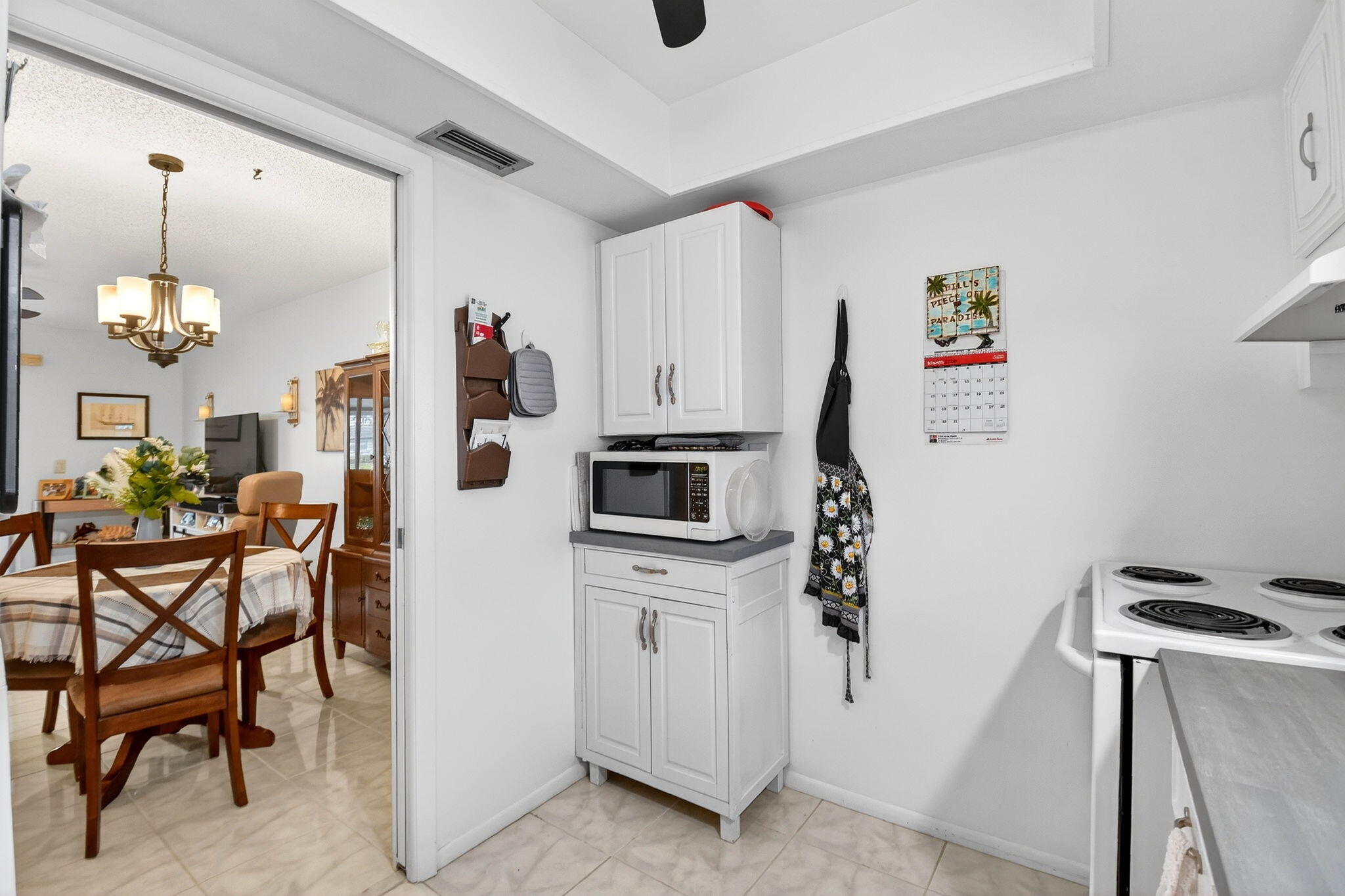 CRESTHAVEN VILLAS 29 CONDO - Residential