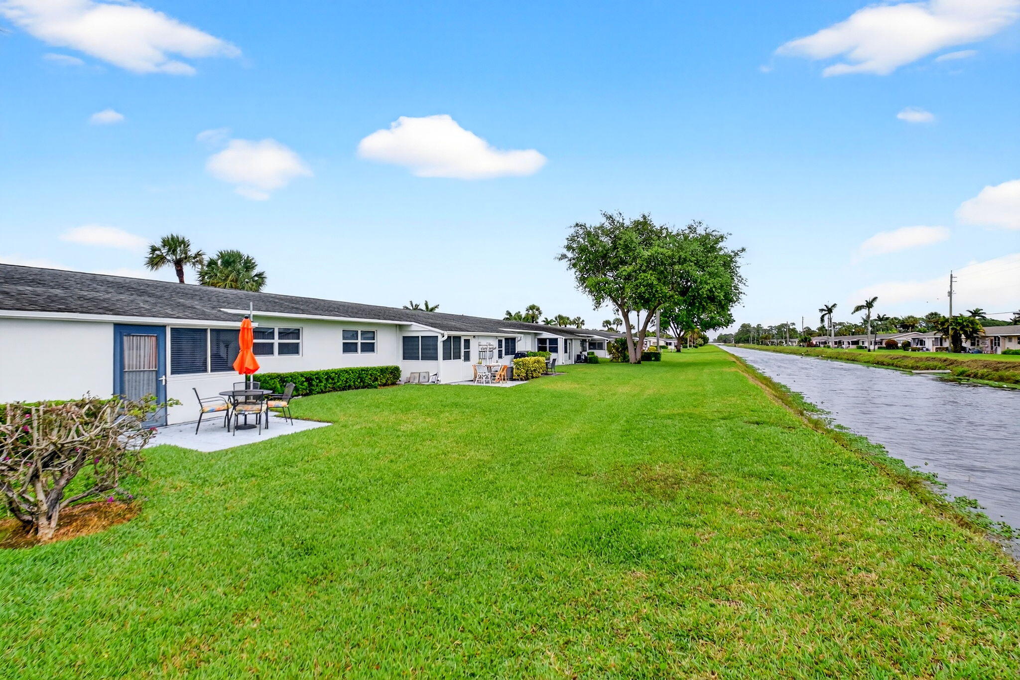 CRESTHAVEN VILLAS 29 CONDO - Residential