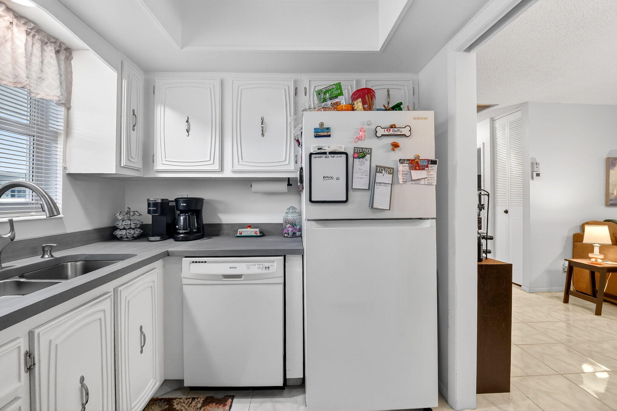 CRESTHAVEN VILLAS 29 CONDO - Residential