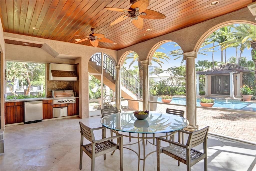 SEVEN ISLES - Residential