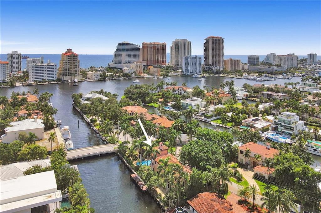 SEVEN ISLES - Residential