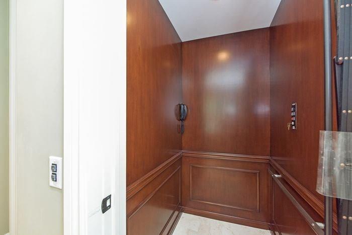 SEVEN ISLES - Residential