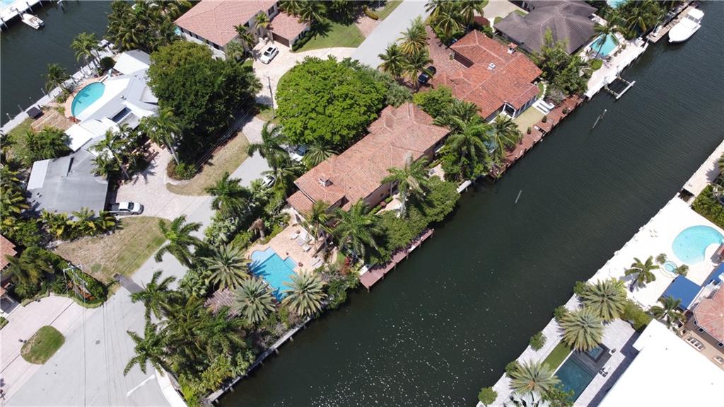 SEVEN ISLES - Residential