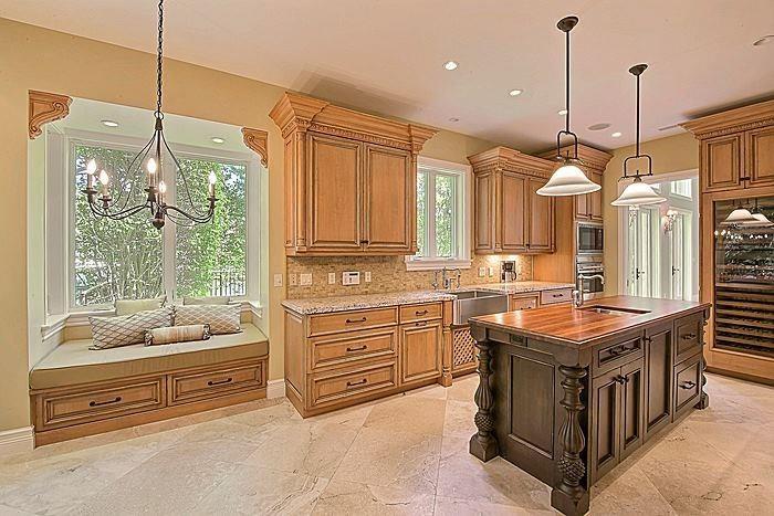 SEVEN ISLES - Residential