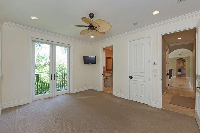 SEVEN ISLES - Residential