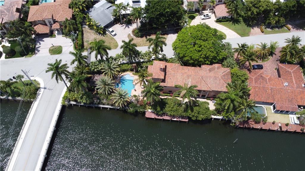 SEVEN ISLES - Residential