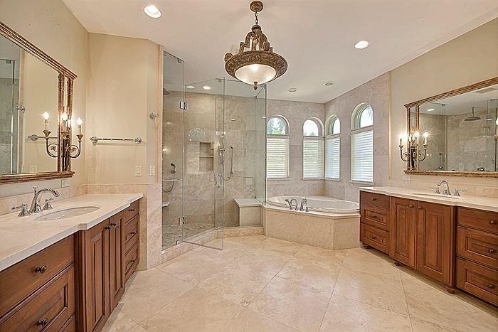 SEVEN ISLES - Residential