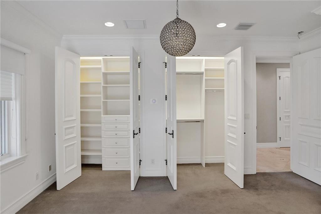 SEVEN ISLES - Residential