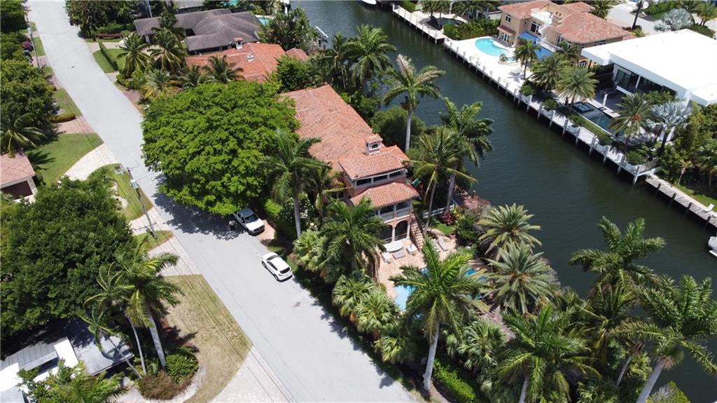 SEVEN ISLES - Residential