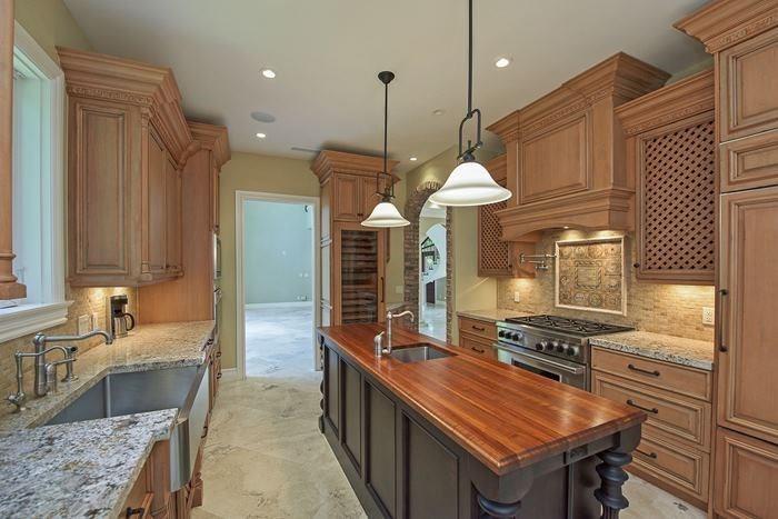 SEVEN ISLES - Residential