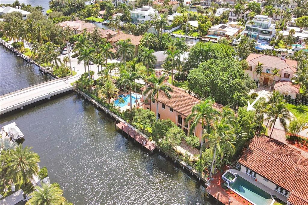 SEVEN ISLES - Residential