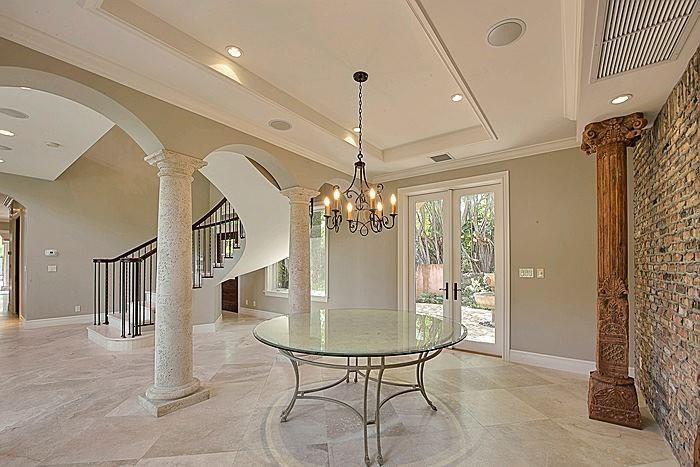 SEVEN ISLES - Residential