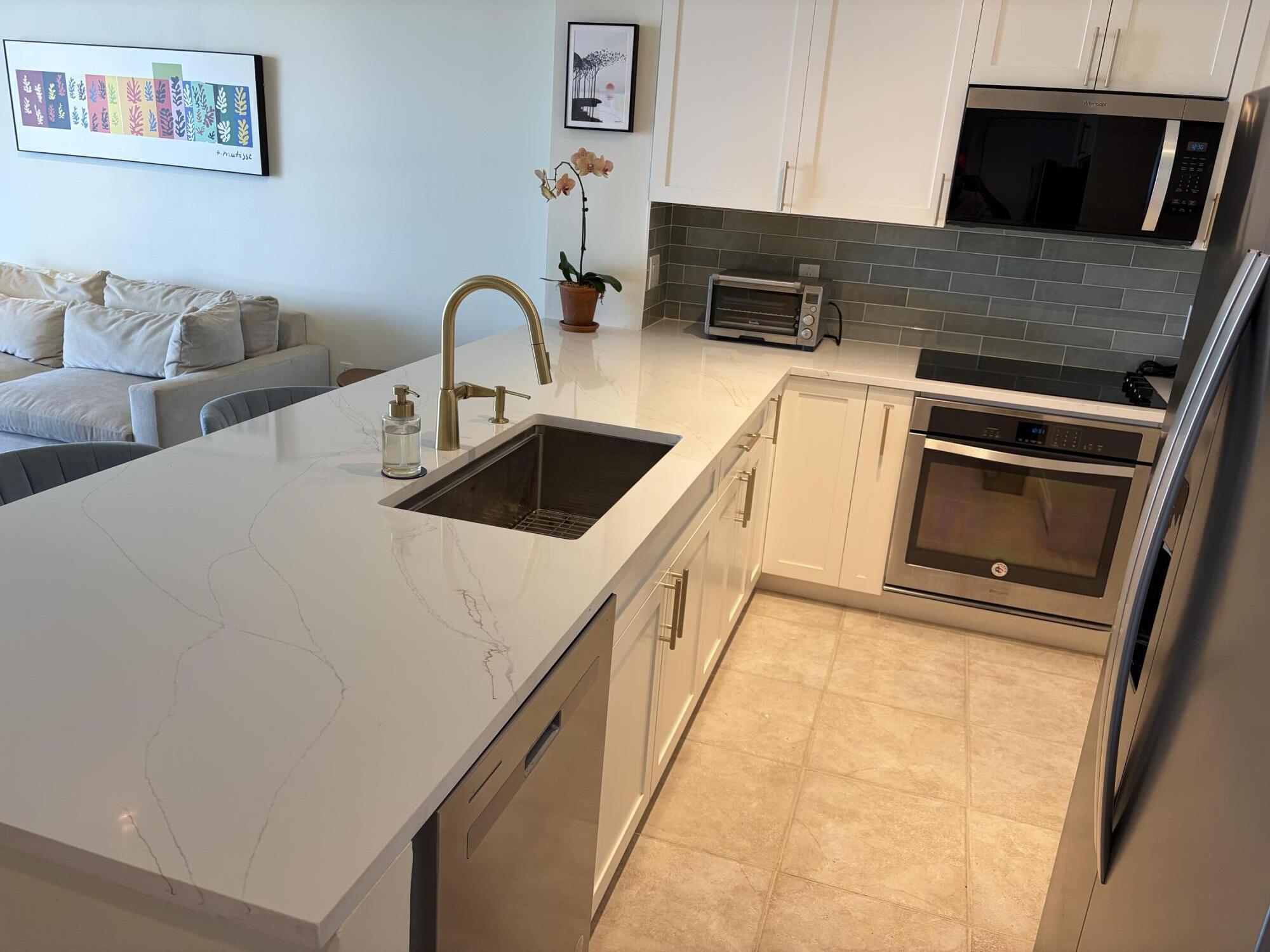 SLADE CONDO - Residential Lease