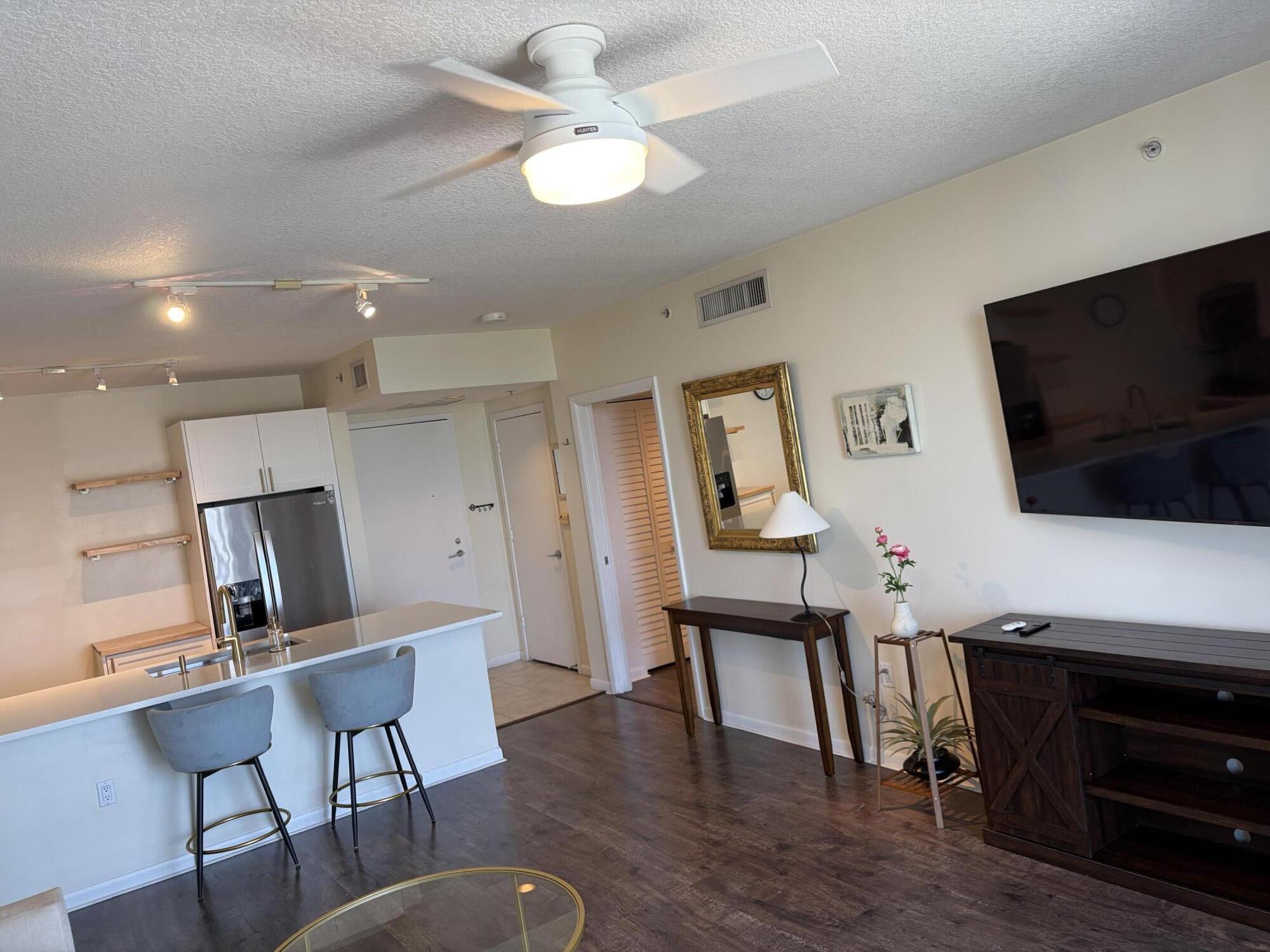 SLADE CONDO - Residential Lease