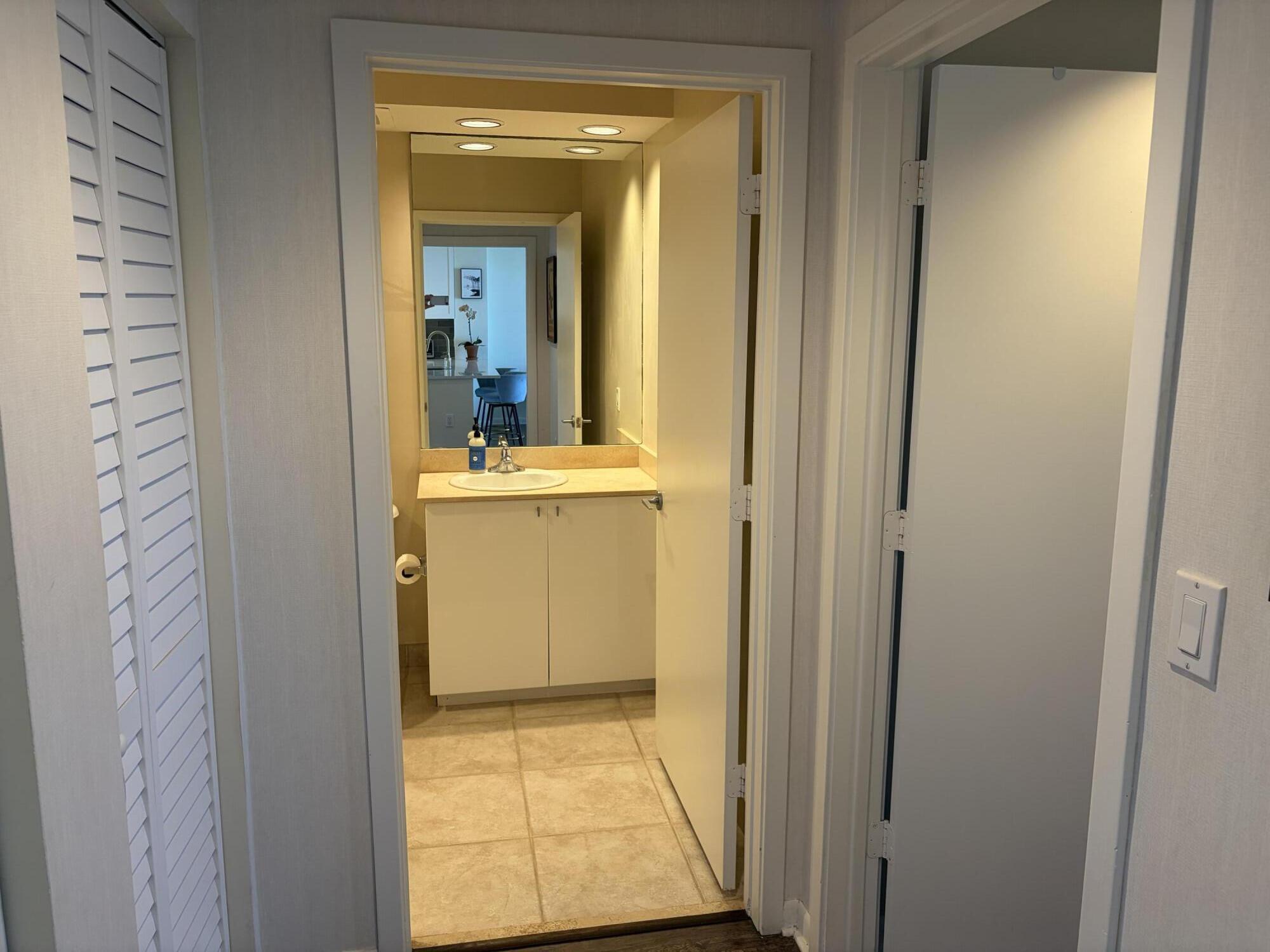 SLADE CONDO - Residential Lease