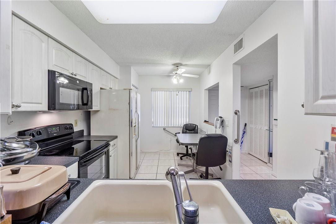 Huntington Pointe - Residential