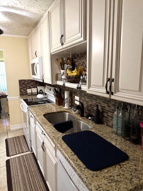 Fort Pierce, Florida 34950, United States, 3 Bedrooms Bedrooms, ,2 BathroomsBathrooms,Residential,Pending,212526