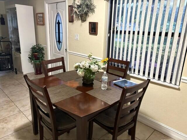 Fort Pierce, Florida 34950, United States, 3 Bedrooms Bedrooms, ,2 BathroomsBathrooms,Residential,Pending,212526