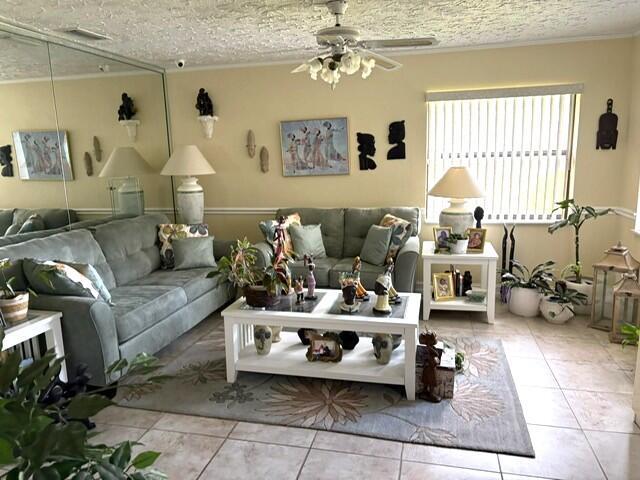 Fort Pierce, Florida 34950, United States, 3 Bedrooms Bedrooms, ,2 BathroomsBathrooms,Residential,Pending,212526