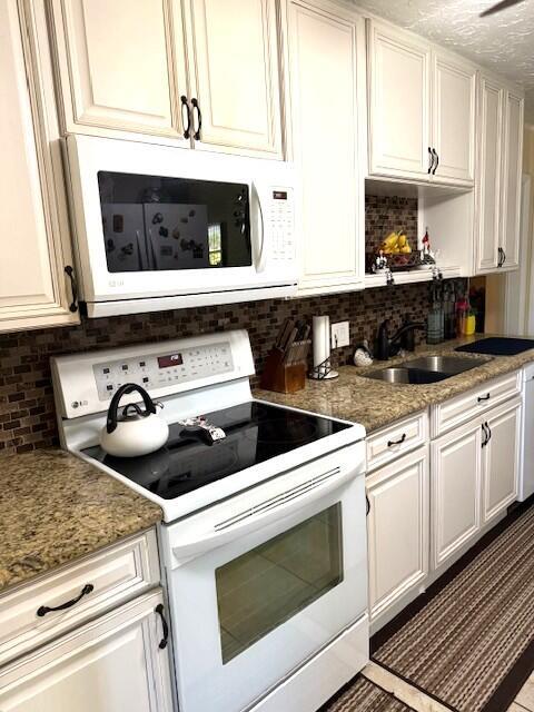 Fort Pierce, Florida 34950, United States, 3 Bedrooms Bedrooms, ,2 BathroomsBathrooms,Residential,Pending,212526